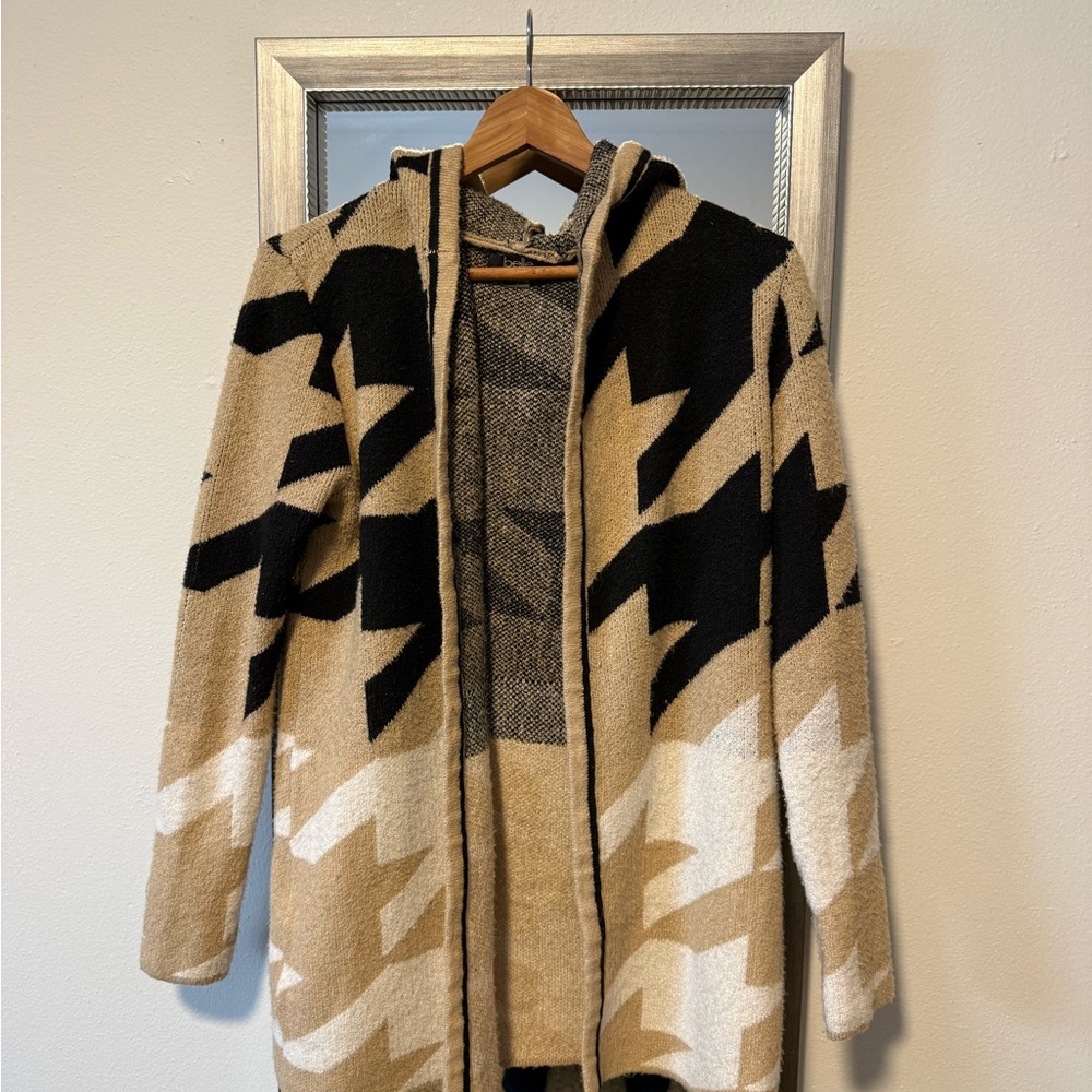 Stylish Tan and Black Hooded Cardigan